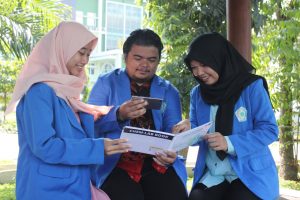 Read more about the article Aplikasi “Chem-Lab” Produk  Inovatif Karya Mahasiswa S1 Pendidikan Kimia