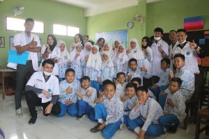 Read more about the article FKG ITE-Unimus Kenalkan Kesehatan Gigi Pada Siswa