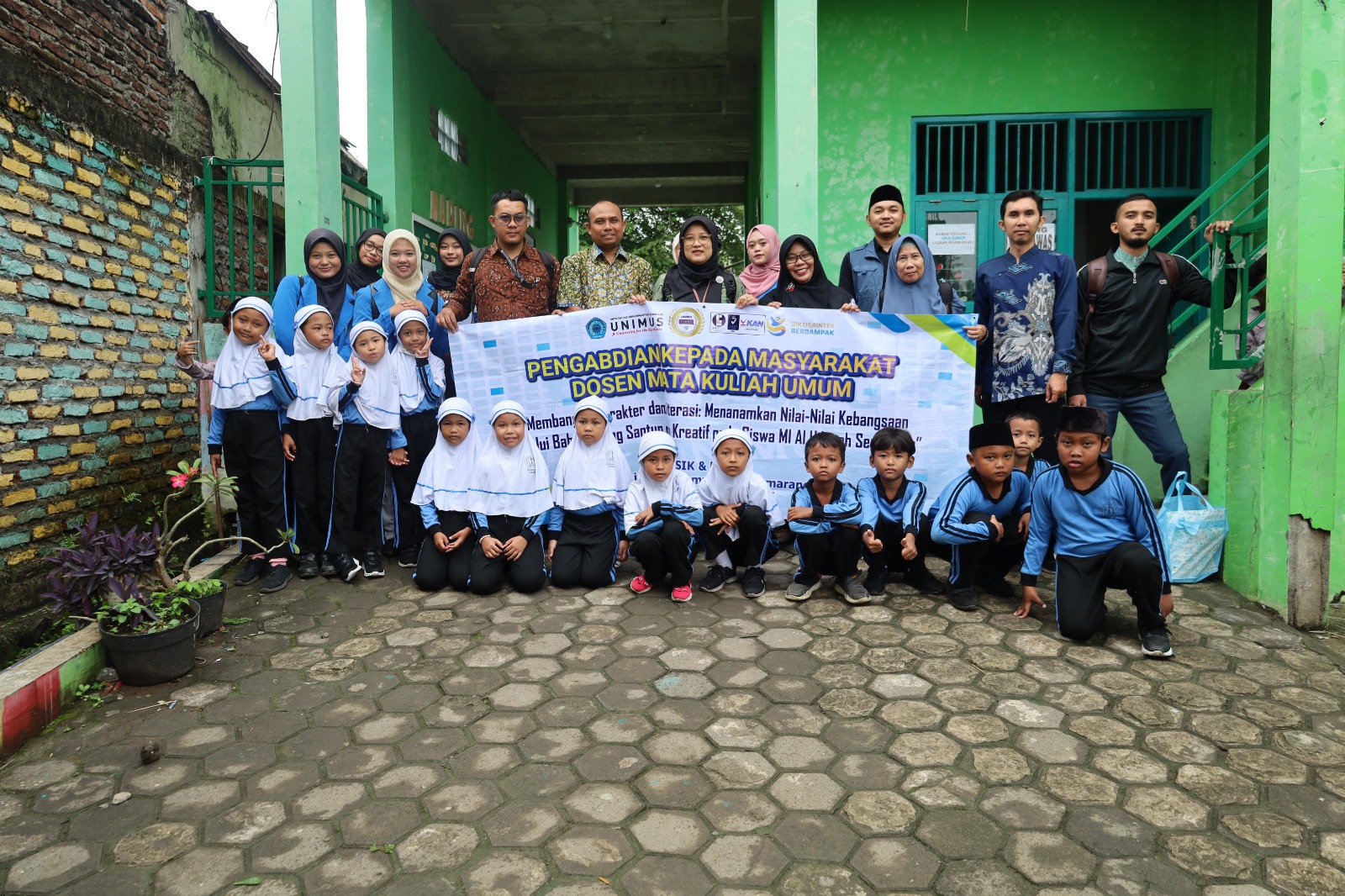 Read more about the article Dosen MKU ITE-Unimus Laksanakan Pengabdian Masyarakat di SD/MI Al-Hikmah Semarang